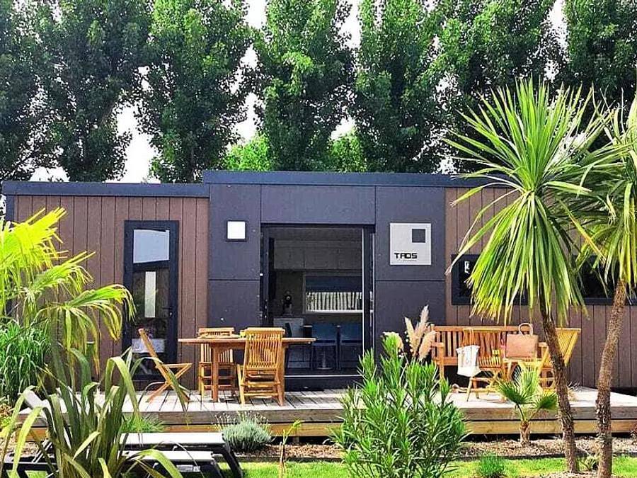 Camping Domaine Les Oréades - Mobilheim 6 personen - Cottage Taos Premium 4 Zimmer 6 Personen Klimatisiert + Tv + Jacuzzi in Sanguinet, Côte d’Argent