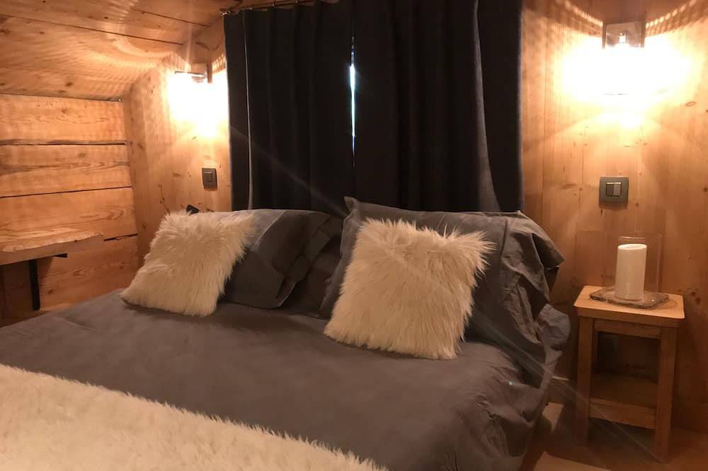 Pequeño chalet con impresionantes vistas del Mont-Blanc, a 5 minutos de las pistas de esquí. in Sallanches, Pays du Mont-Blanc