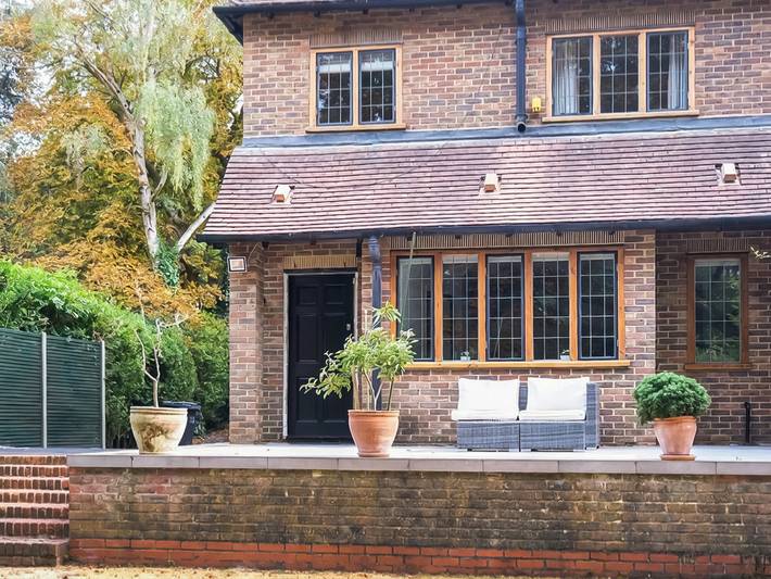Cottage for 6 people, with Garden in London