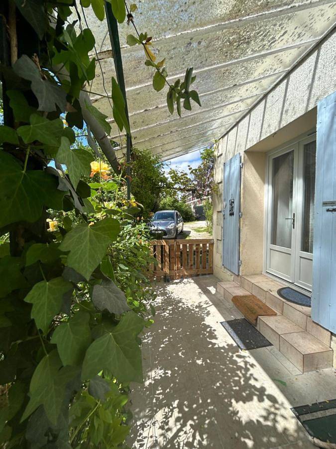 Gîte pour 2 personnes, avec vue et jardin à Angoulême - 2