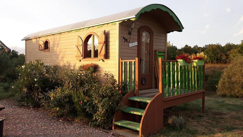 Maison de campagne pour 3 personnes, avec terrasse et jardin ainsi que piscine et vue à L'Honor-de-Cos - 2
