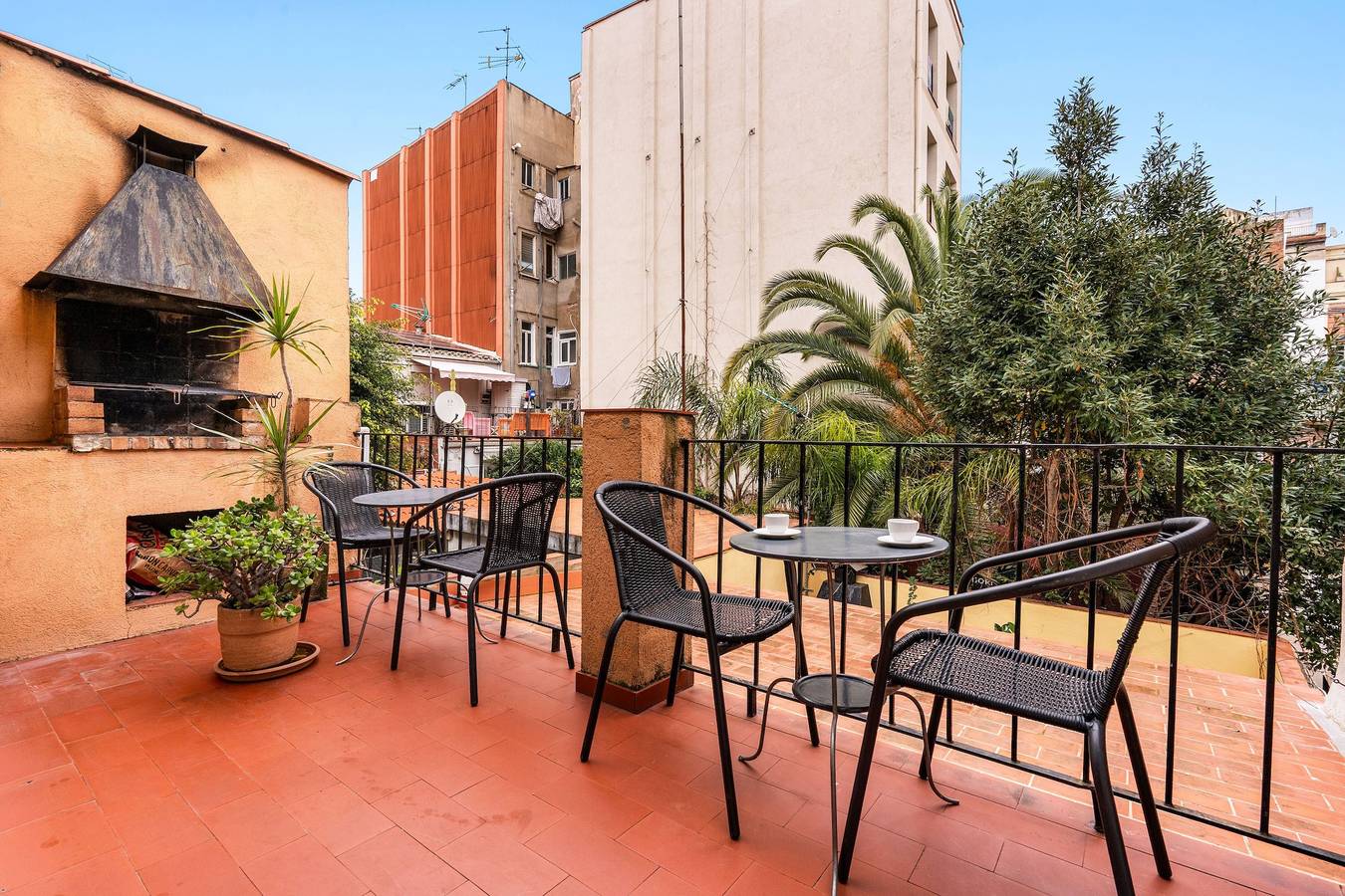 Ganze Wohnung, Gràcia Loft + Terrace Bbq • Ac & Fiber Wi-Fi in Barcelona Zentrum, Barcelona