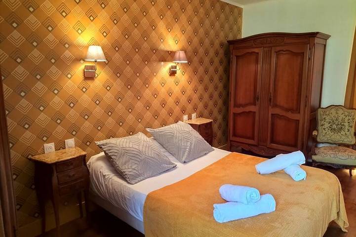 Location de vacances pour 6 personnes, avec terrasse et jardin à Castels - 2