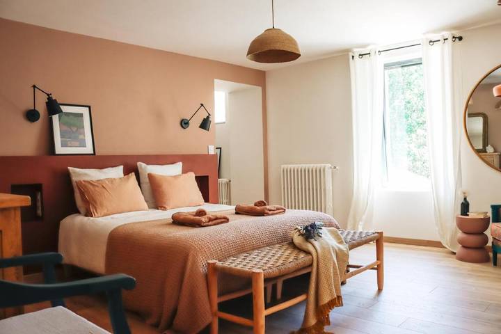 Location de vacances pour 2 personnes, avec jardin ainsi que vue et piscine à Beaumes-de-Venise - 2