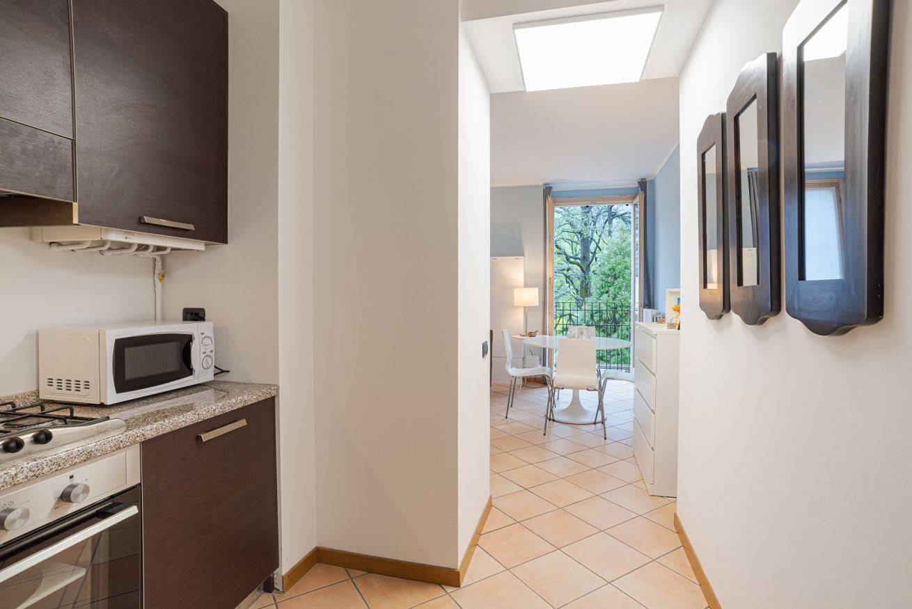 Ganze Wohnung, Lake Como Apt with Balcony & Private Parking! in Ossuccio, Gemeinde Tremezzina