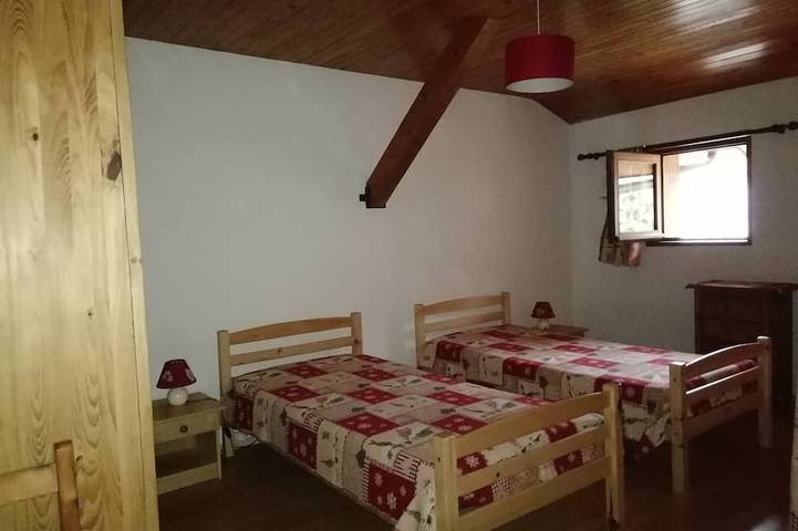 Appartement entier, Appartement pour 6 personnes au pied des pistes ! in Lanslevillard, Région de Saint-Jean-de-Maurienne