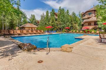 Vacation Apartment for 8 Guests in Northwest Colorado, Beaver Creek, Picture 3