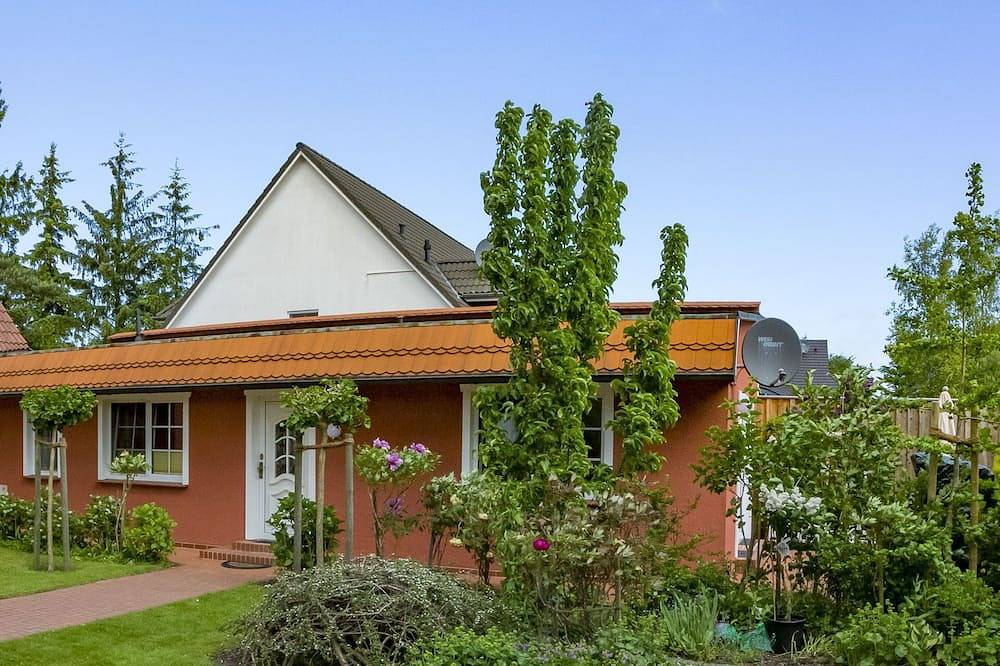 Bungalow für Sie allein, mit großer Terrasse in ruhiger Lage, Wlan. in Zingst, Fischland - Darß - Zingst