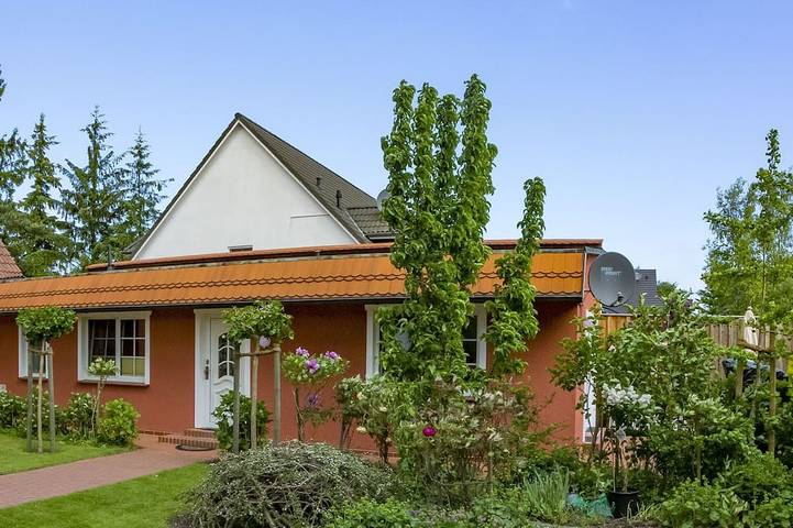 Bungalow für 2 Personen, mit Terrasse und Garten in Zingst