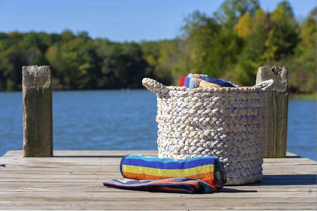 Blue Heron Cottage Cute Lake Front + Kayaks + Stars + Boat Launch & Slip in Lake Anna