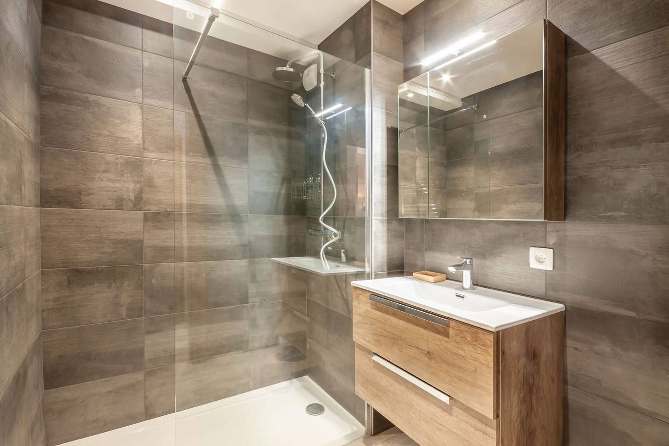 Ganze Ferienwohnung, Ferienwohnung für 4 Personen mit Balkon in Morzine, Les Portes du Soleil