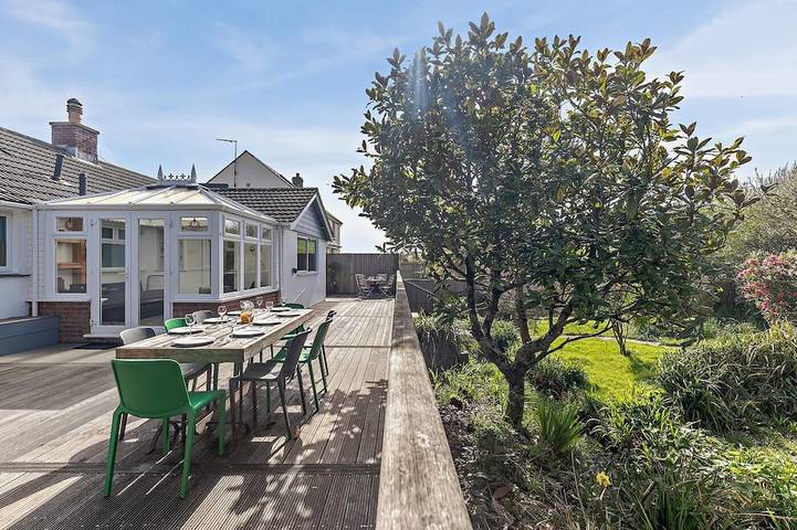 Holiday rental for 8 people, with garden, with pets in Porthcurno