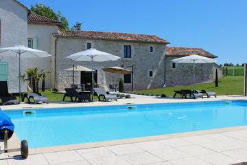 Chambre d’hôte pour 2 personnes, avec piscine et jardin à Cahuzac-sur-Vère