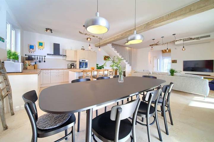 Villa Beachfront with heated pool in Klimno, Krk