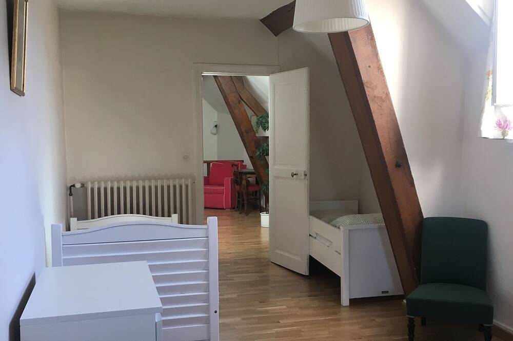 Gite du Roseland 3* 8 pers entre Paris et Rouen, Thoiry, Giverny, Versailles in Arnouville-lès-Mantes, Yvelines
