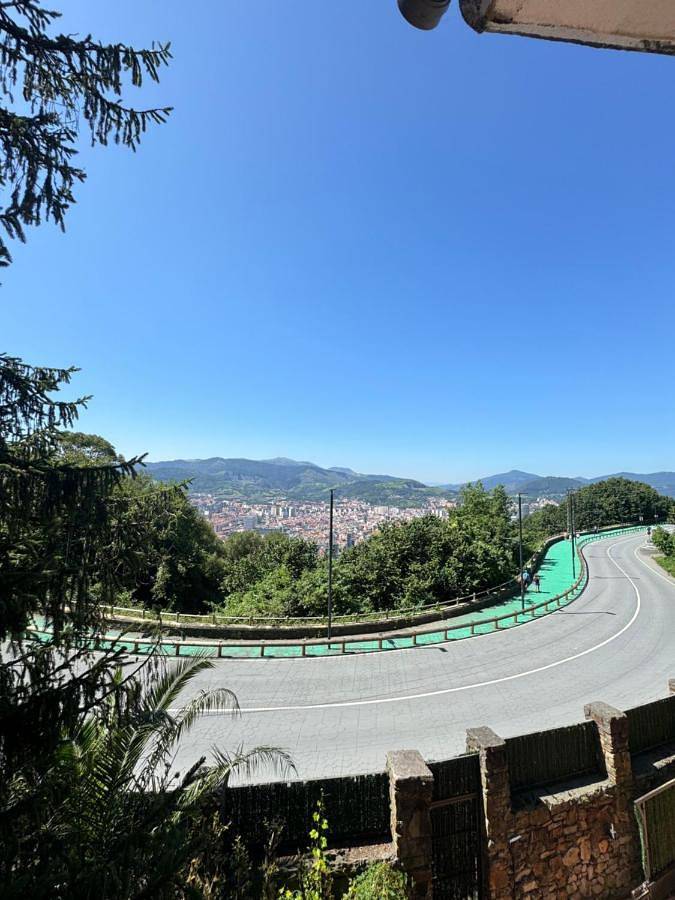 Hel semesterlägenhet, Habitacion Con Hermosas Vistas A Bilbao in Bilbao, Bizkaia
