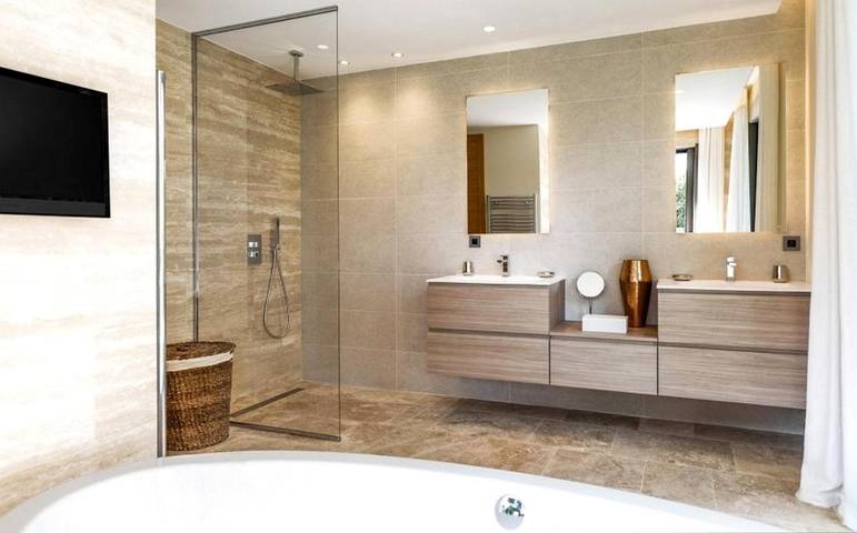 Maison d’hôte pour 12 personnes, avec vue ainsi que jardin et piscine à Cannes - 2