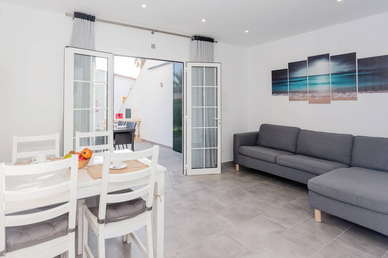 Ganze Wohnung, Ferienwohnung 'Apartamento Annuin' mit Gemeinschaftspool, Wlan und Klimaanlage in Cala en Bosc, Ciutadella