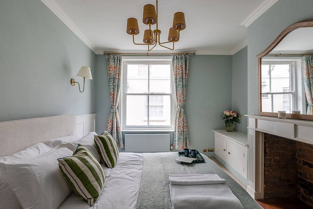 Luxury Georgian  Townhouse / sleeps 10 / parking in Chester, Cheshire West and Chester