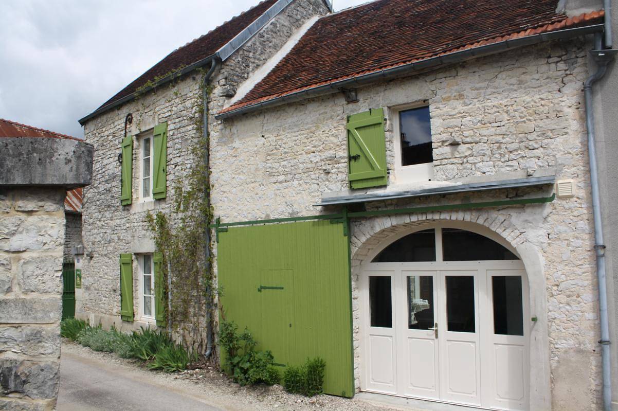 La Petite Maison d'été in Landreville, Aube