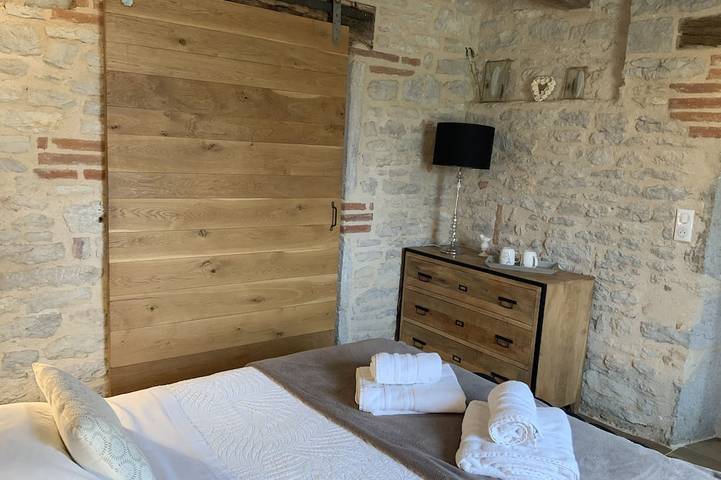 Gîte pour 4 personnes, avec jardin ainsi que piscine et terrasse à Septfonds - 4