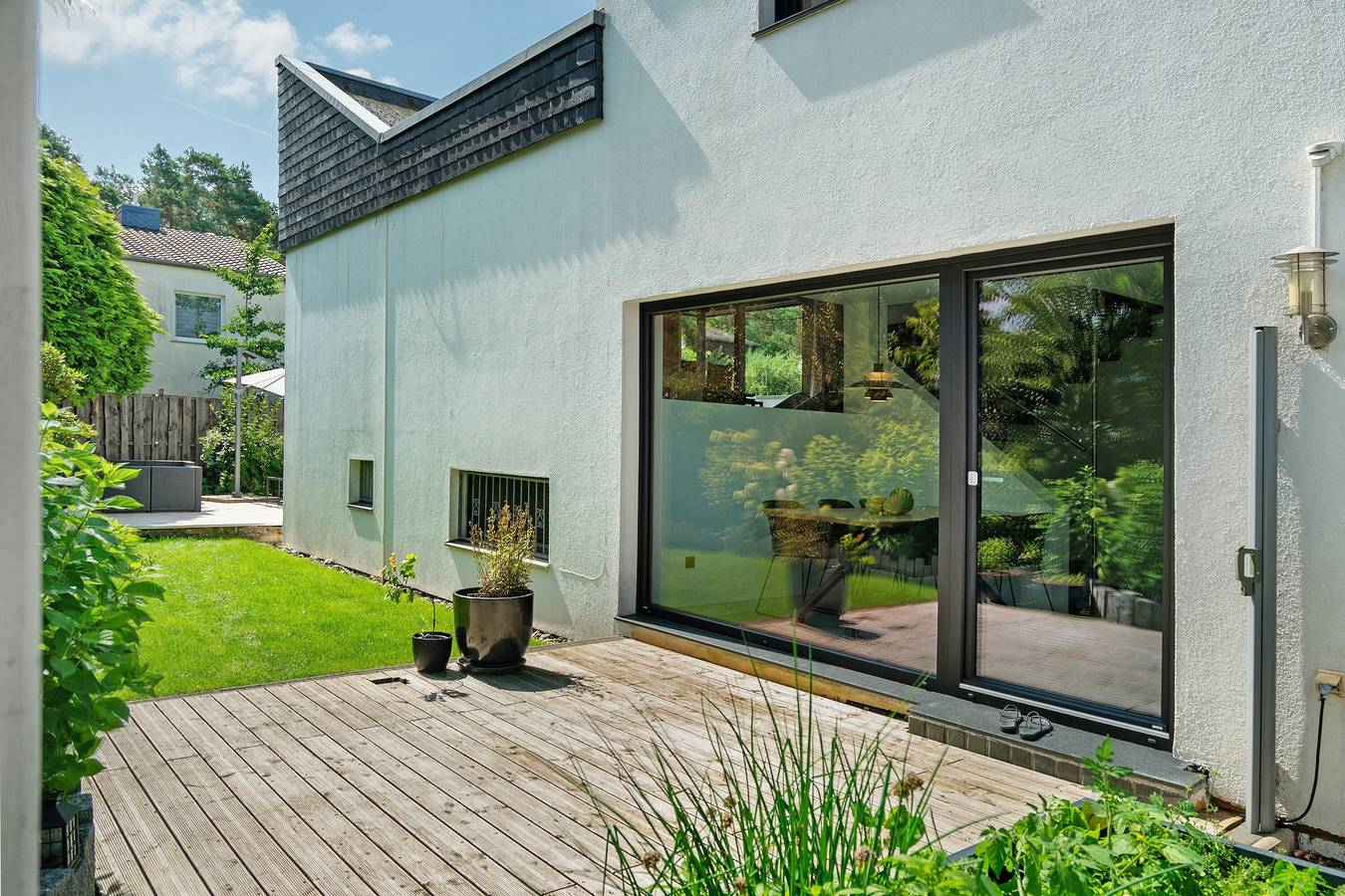 Casa vacanze moderna con piscina privata, terrazza, giardino e Wi-Fi a Burgdorf in Burgdorf, Aller-Leine Valley