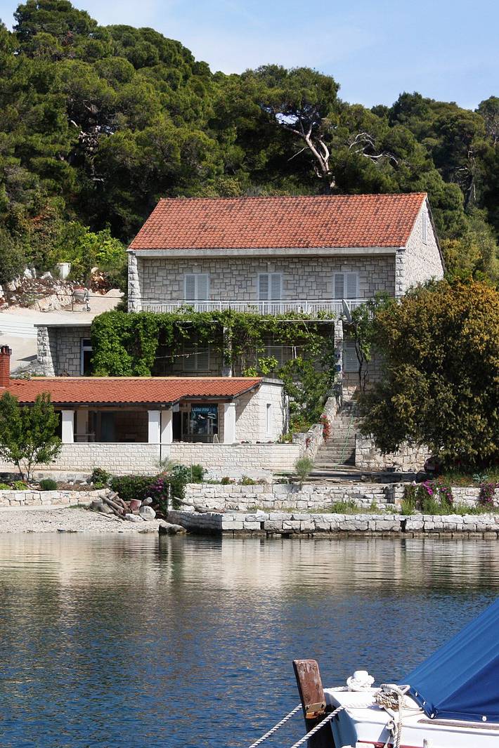 Ganze Wohnung, 2-Zimmer-Ferienwohnung am Strand Pomena (Mljet) A-10426-a in Pomena, Mljet
