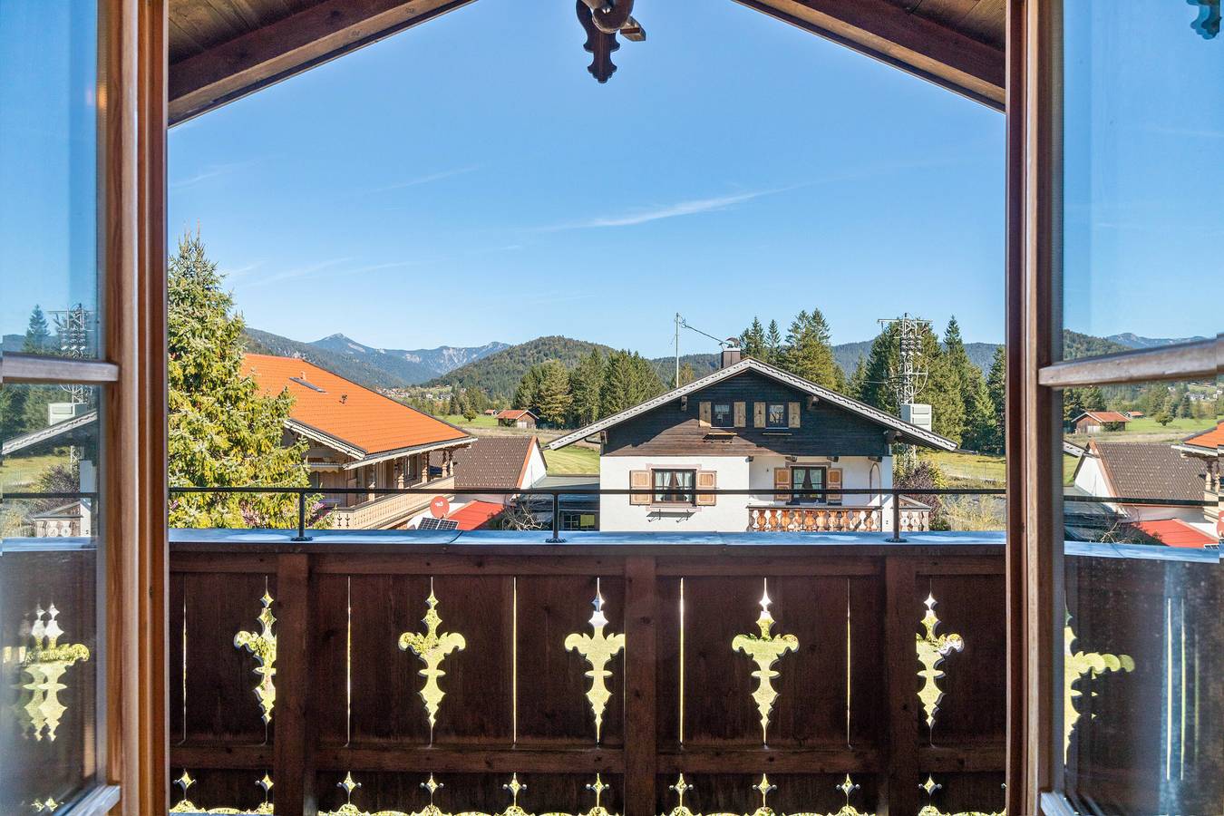 Ganze Wohnung, Apartment 'Herzogstand' mit Bergblick, Balkon und Wlan in Krün, Bayerische Alpen