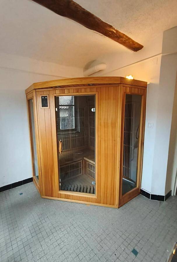 Location de vacances pour 10 personnes, avec vue ainsi que jardin et sauna, animaux acceptés à Saint-Marcel-d'Ardèche - 2