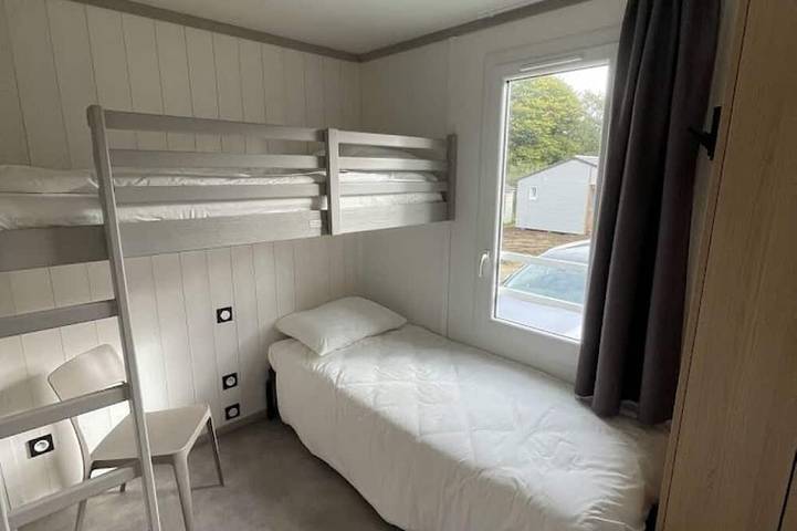 Gîte pour 4 personnes, avec jardin ainsi que terrasse et piscine à Pont-l'Abbé - 3