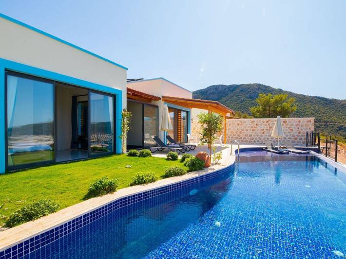 Ferienhaus für 4 Personen, mit Pool und Sauna sowie Terrasse und Garten in der Türkei