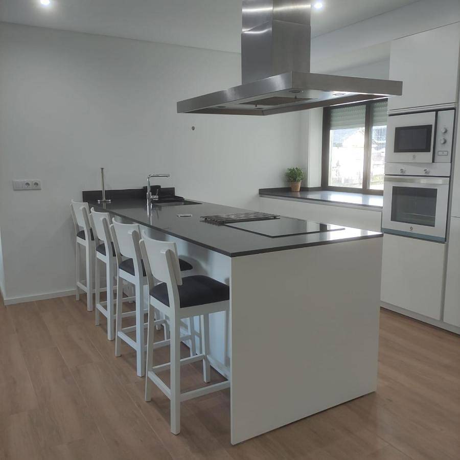 Apartamento inteiro, Three-Bedroom Apartment with View in Arca e Ponte de Lima, Distrito de Viana do Castelo