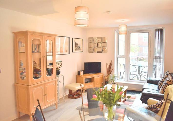 Apartment for 4 people, with balcony in Chichester