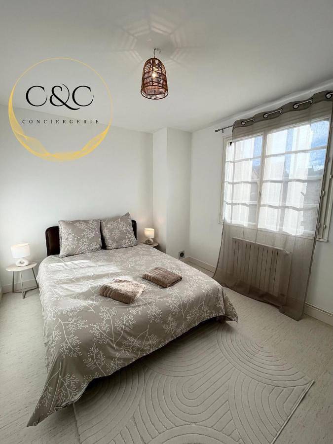 Gîte pour 6 personnes, avec Balcon ainsi que Terrasse et Vue à Bessines-sur-Gartempe