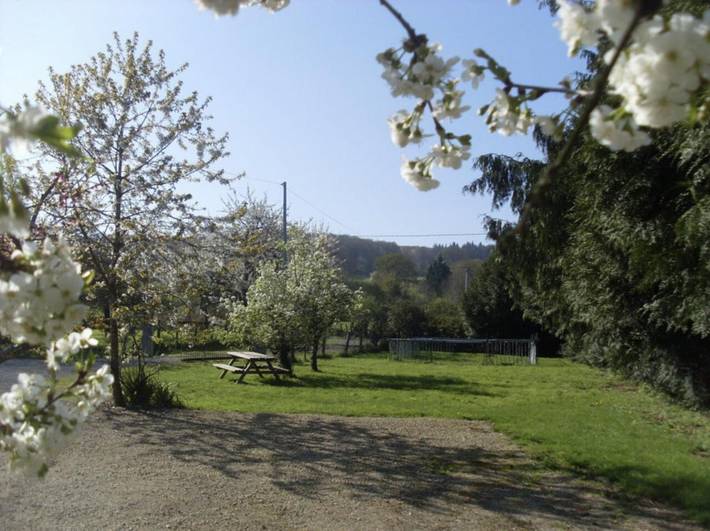 Gîte « Clos Robin » avec terrasse privée, jardin privé et Wi-Fi in Torcé-Viviers-en-Charnie, Mayenne