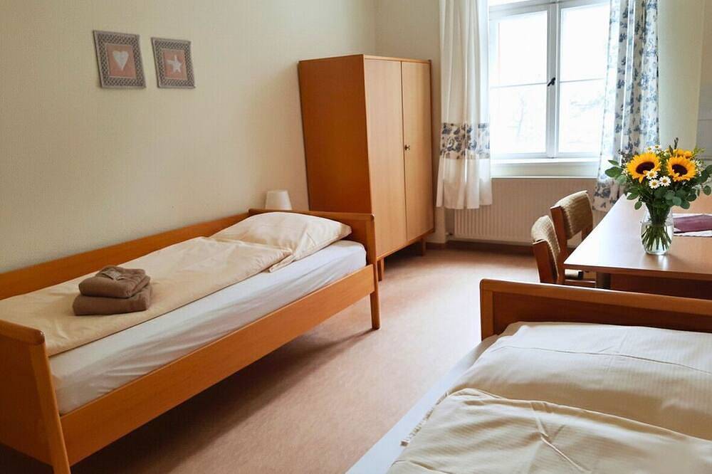 Ganze Wohnung, Doppelzimmer für 2 Gäste mit 12m² in Bad Freienwalde (Oder in Bad Freienwalde, Märkische Schweiz-Oderland