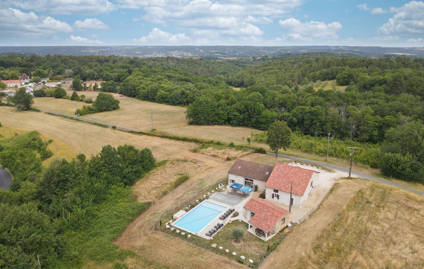 Appartement moderne avec piscine et jardin, à 2,5 km de Montrem in Montrem, Périgord Blanc