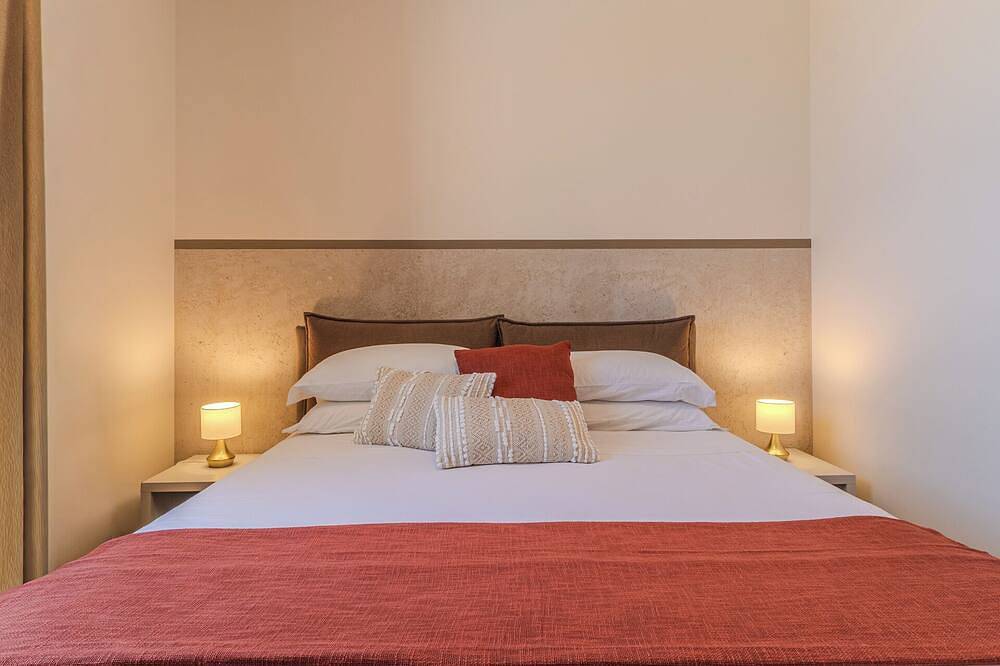 Villa Greta - Quattro Camere da Letto Villa, Ospiti Massimo 8 in Gioiosa Marea, Provincia di Messina