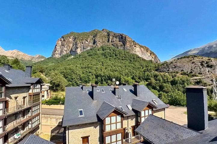 Ganze Wohnung, Hadar Deluxe - tucasaenlospirineos in Escarrilla, Sallent de Gállego