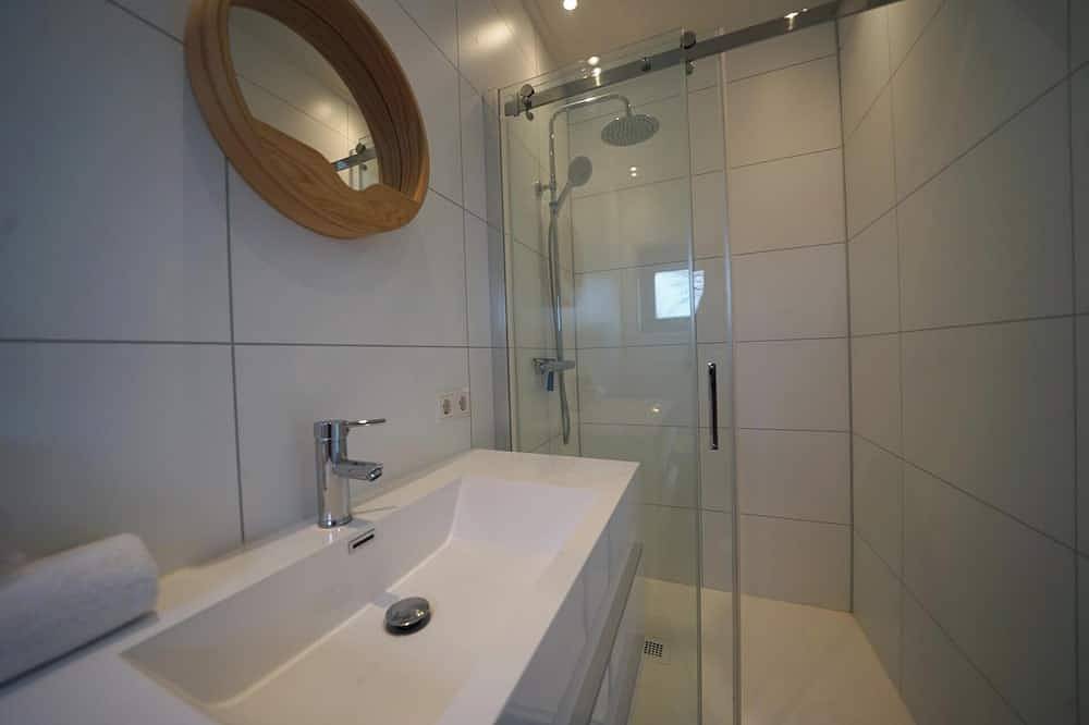 Chalet mit 2 Schlafzimmern und einer Terrasse in IJssel