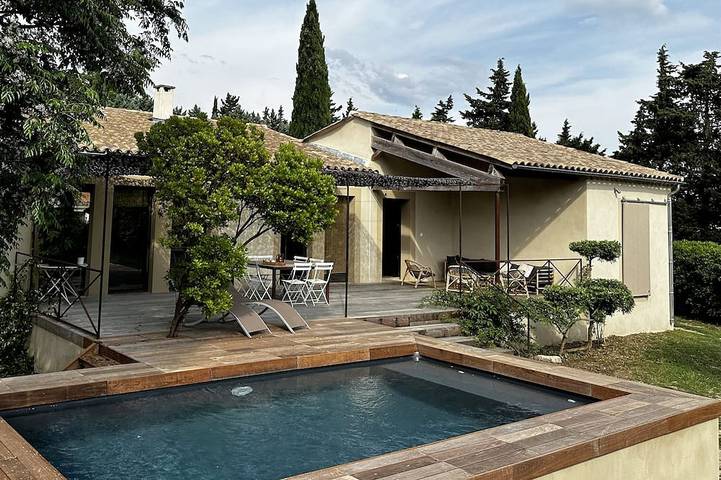 Villa pour 8 personnes, avec Terrasse et Jardin