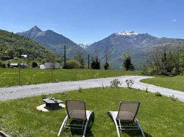 Gîte pour 4 personnes, avec jardin et terrasse à Artalens-Souin