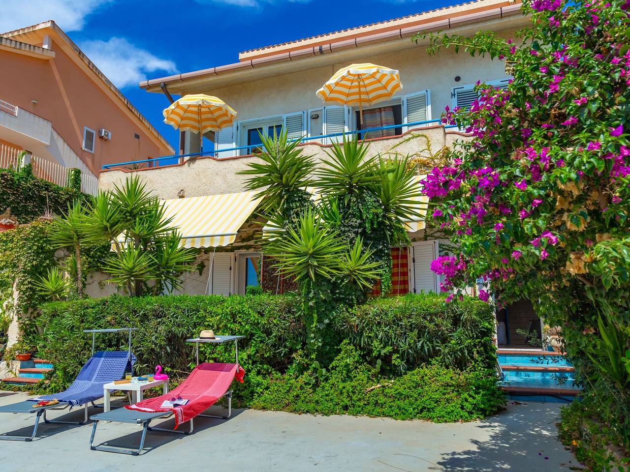 Entire apartment, Ruhige Ferienwohnung in Sciacca mit Terrasse, Garten und Grill und Meerblick in Localita San Giorgio, Sciacca