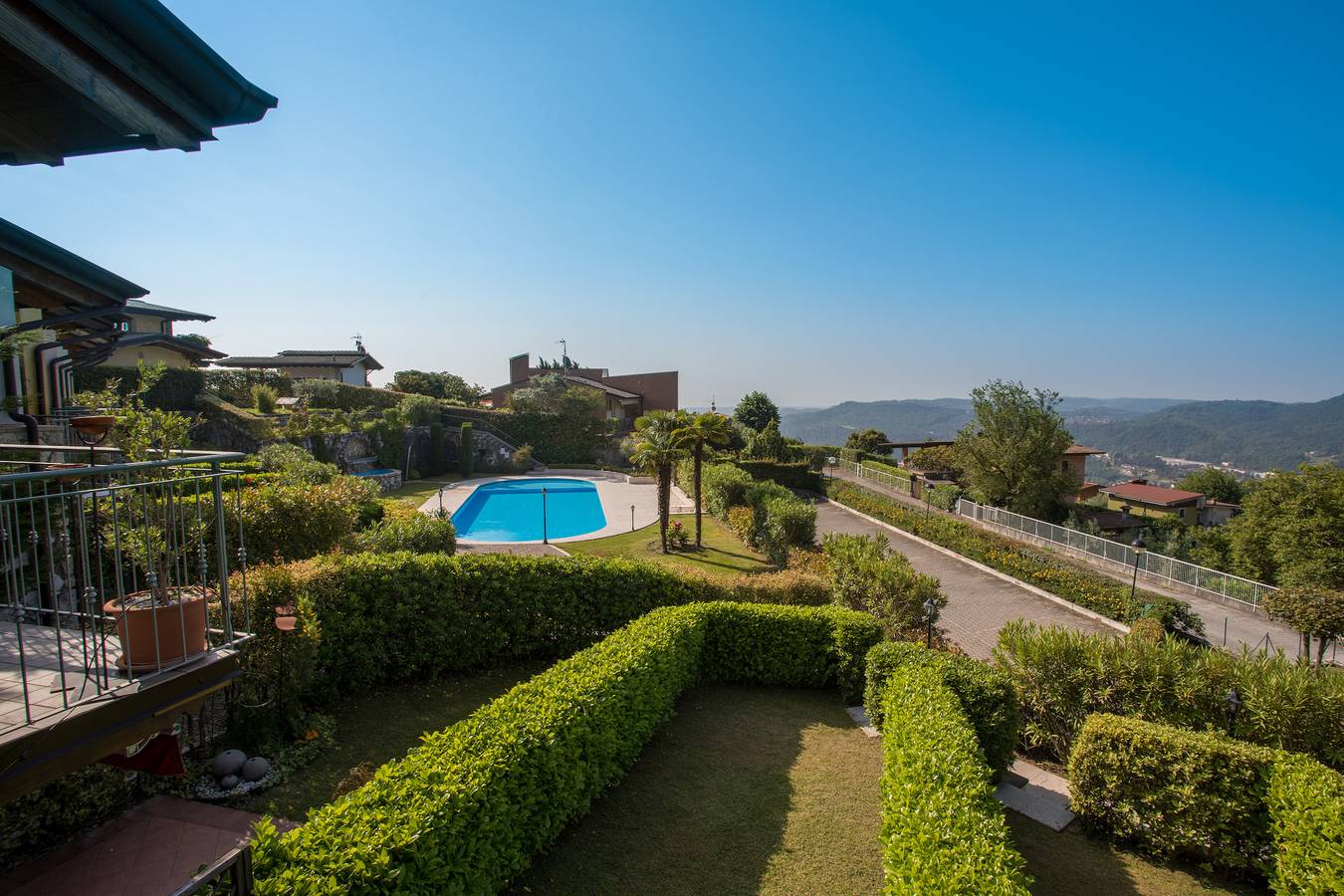 Ganze Wohnung, Reihenhaus mit privatem Garten in Villanuova sul Clisi, Gardasee-Berge