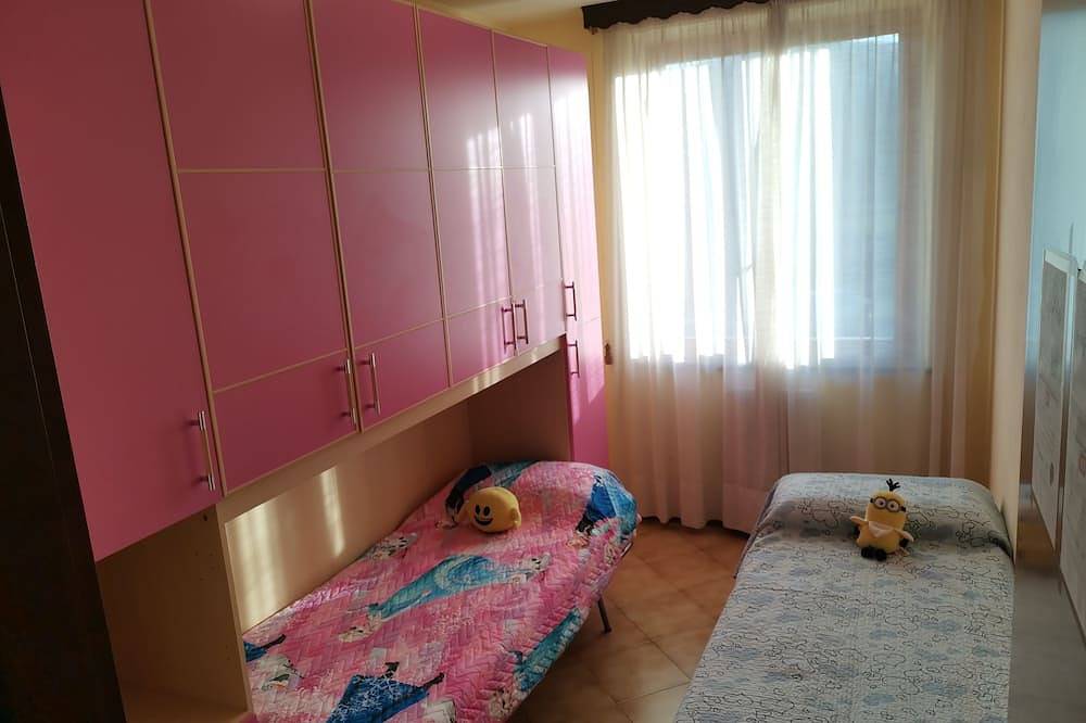Villetta Camelia with private parking just a stone's throw from Lucca in Capannori, Lucca Provinz