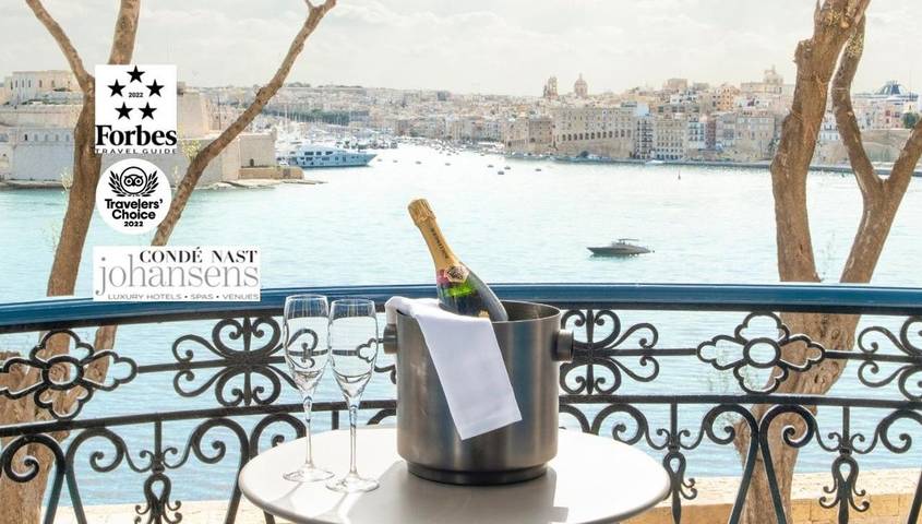 Holiday rental for 2 people, with Balcony and Terrace as well as Pool and Sauna in Valletta