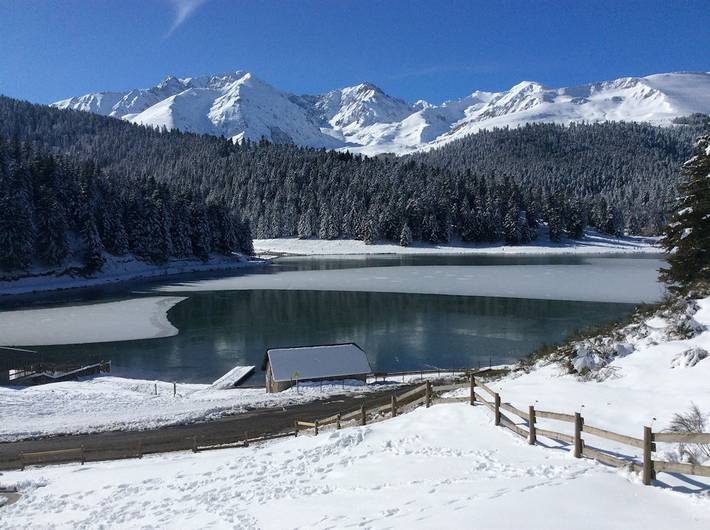 Gîte pour 5 personnes, avec terrasse et vue sur le lac dans les Pyrénées - 2