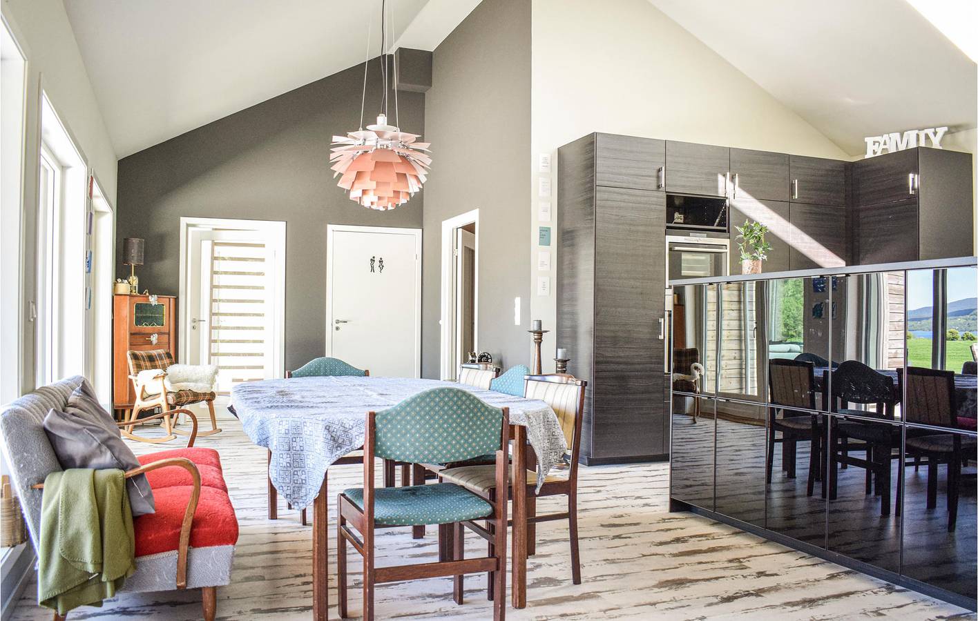 Ferienhaus für 10 Personen mit Terrasse in Etne