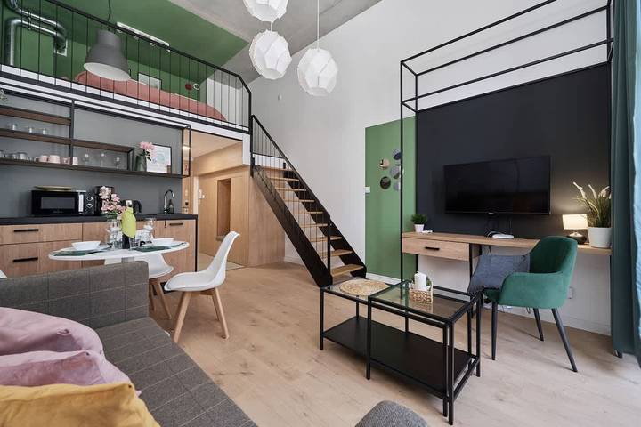 Apartamento vacacional entero, Stylish Studio with Mezzanine | Air Conditioning, Close to Airport in Breslavia, Lower Silesia