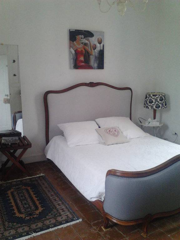 La Nuitée Orbecquoise - Chambre 1 in Saint-Roch-de-l'Orbiquet, Région de Lisieux